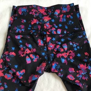 Lululemon Wunder Under hi-rise crop pant